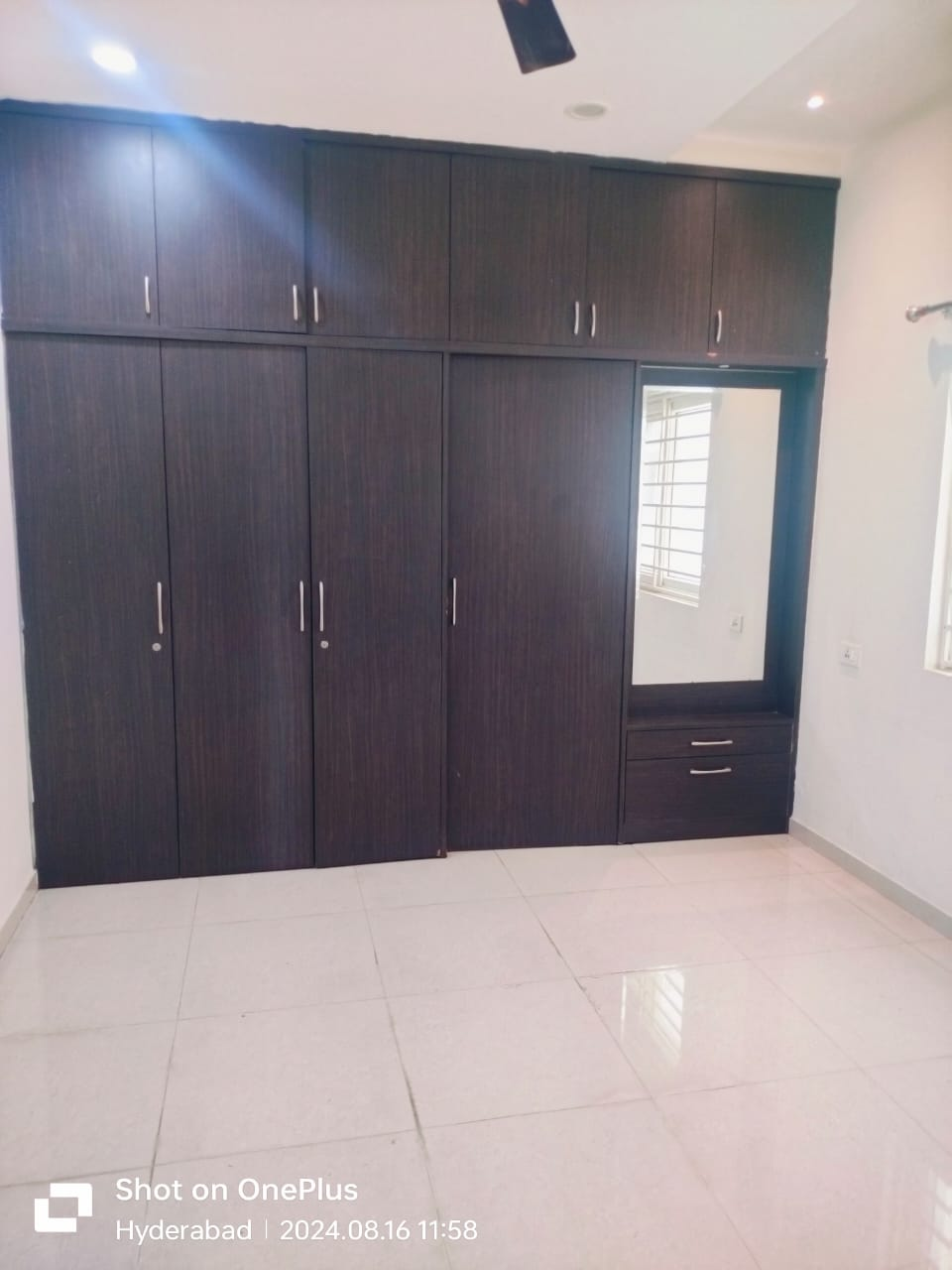 RJH3 3bhk semi furnished flat for rent in Hitech City, Hyderabad | Jains Ravi Gayathri Heights