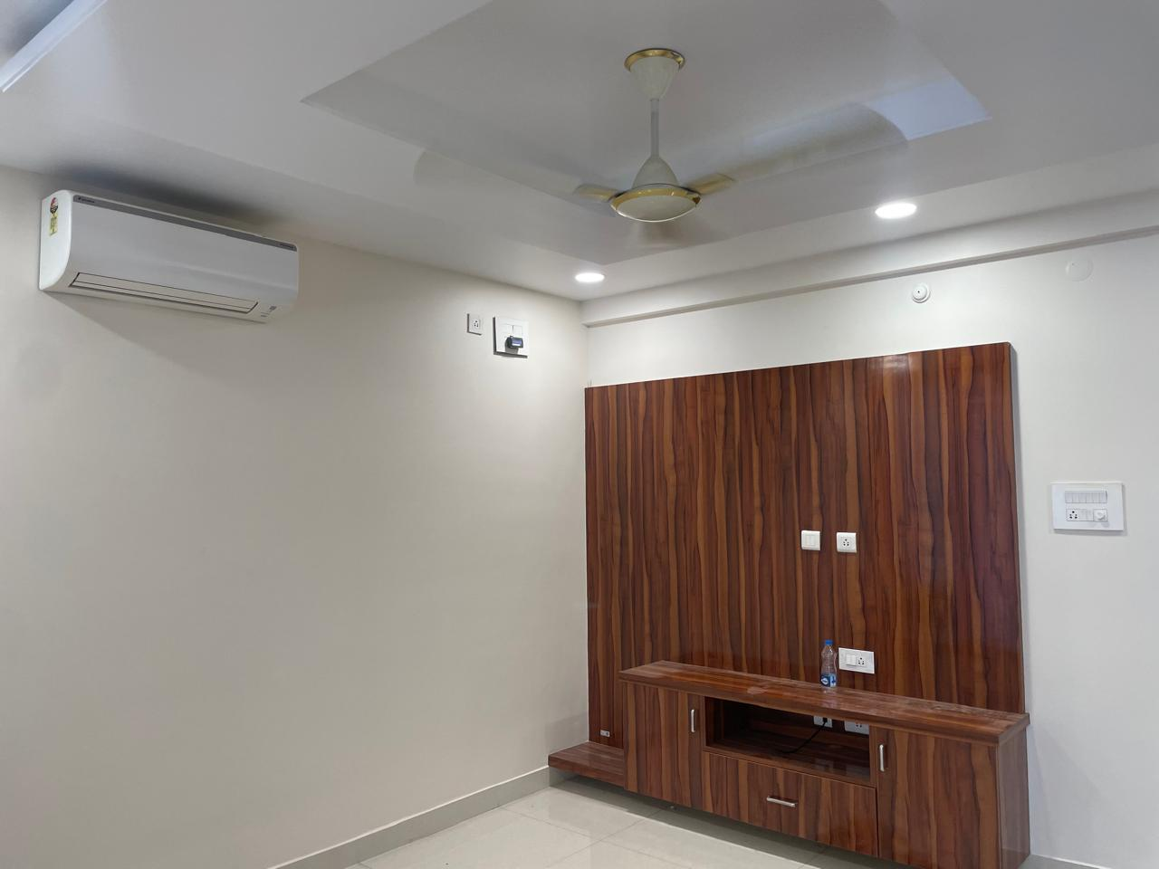 3bhk semi furnished flat for rent in kondapur, Hyderabad | SMR Vinay Iconia