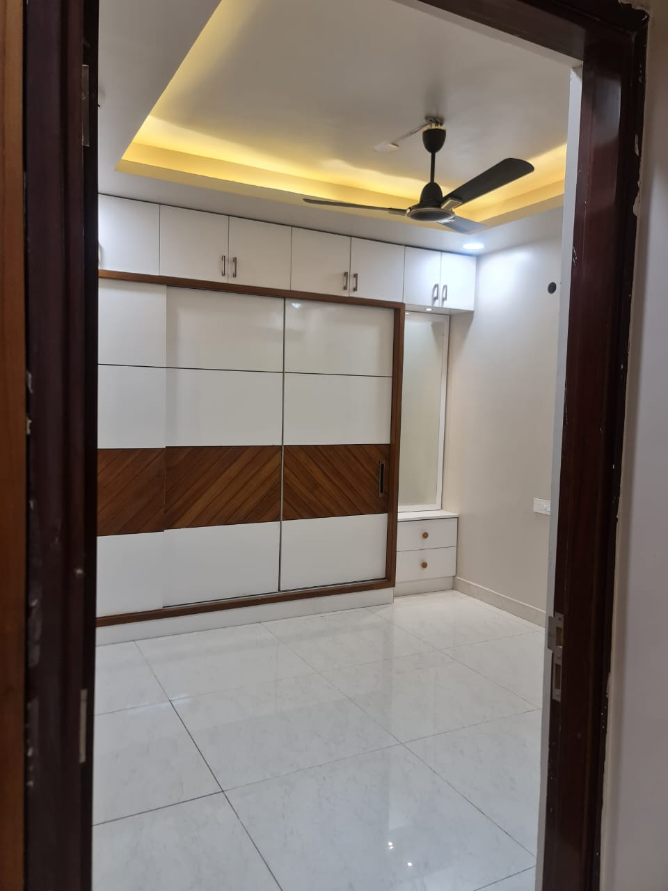 VT14 3bhk semi furnished flat for rent in Financial District, Hyderabad | Vasavi GP Trends