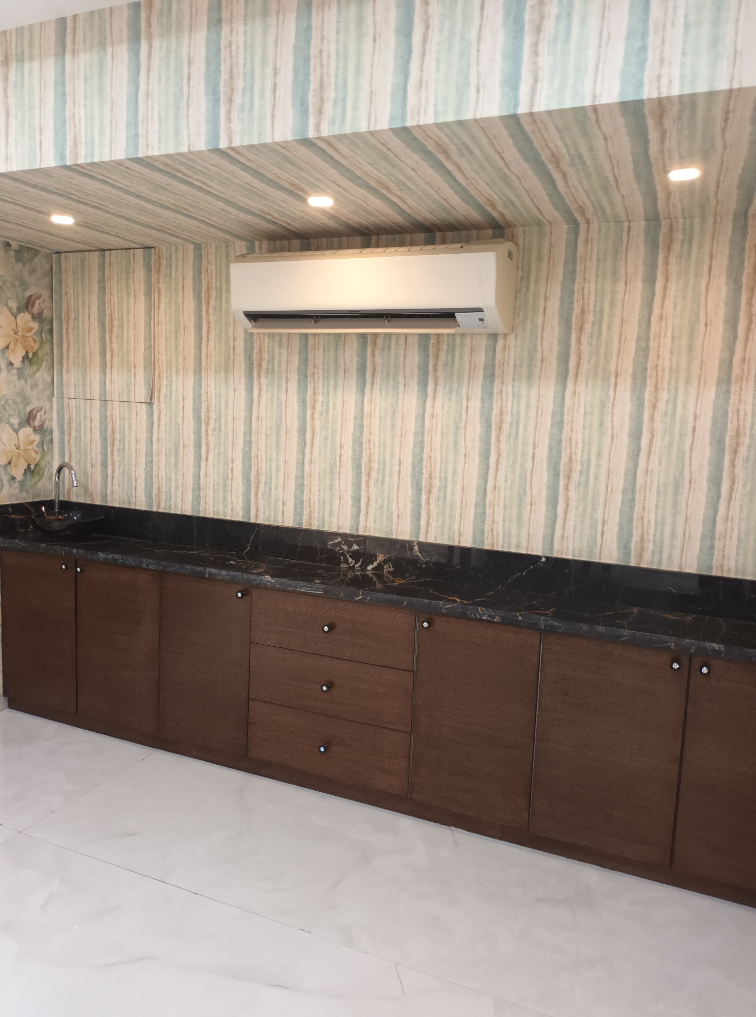 scaled_8e938458-82cf-4517-9fc5-4d9456814d651072095480692542791 3bhk fully furnished flat for rent in Financial District, Hyderabad | Jayaberi orange country