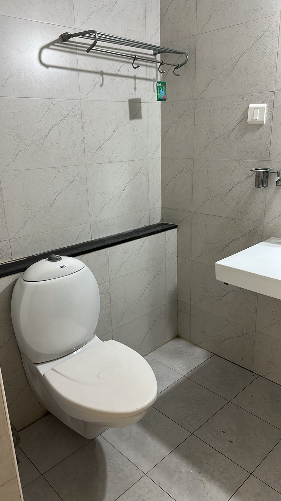 AHV11 2BHK Fully Furnished flat for ReSale in Aparna hill park avenues, Chanda Nagar, Hyderabad | ₹1.2Cr