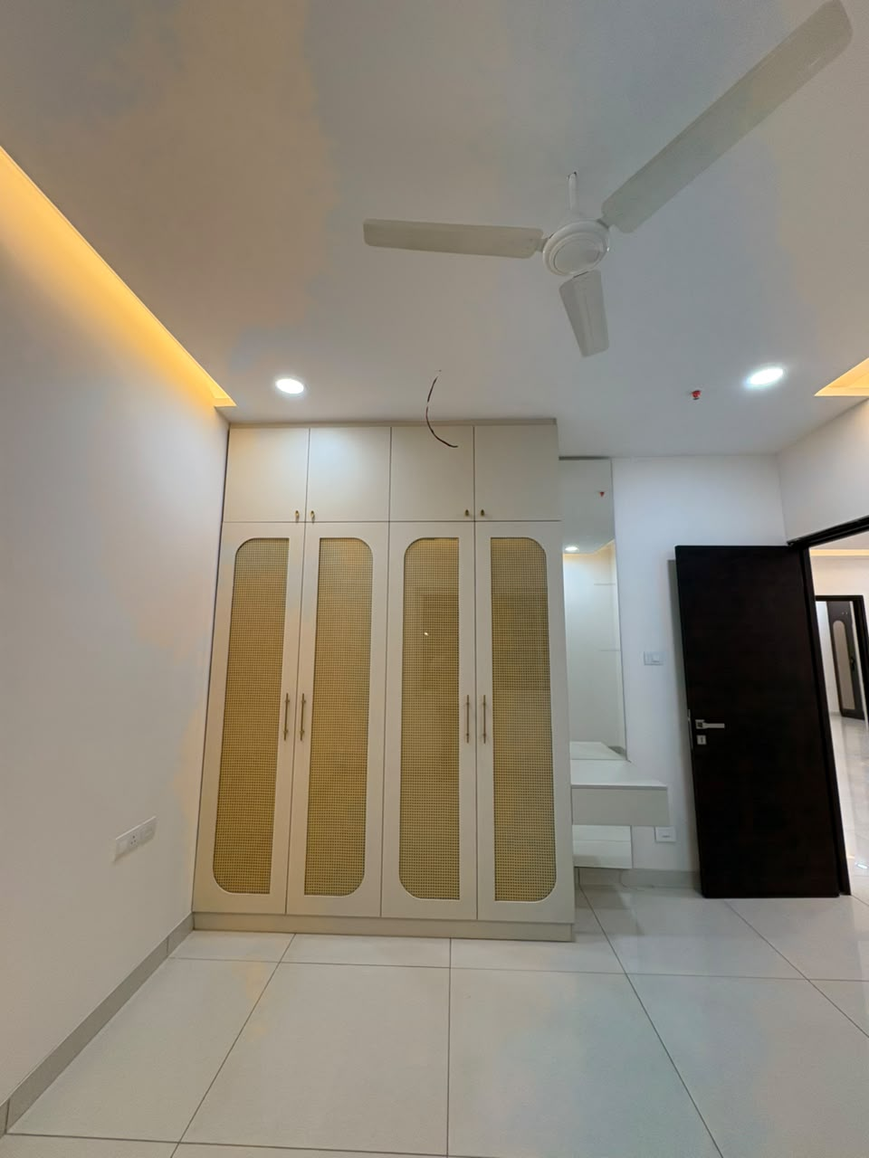 AZ21 3 BHK Semi Furnished Flat for Rent in Aparna Zenon , Nanakramguda, Hyderabad | ₹70,000