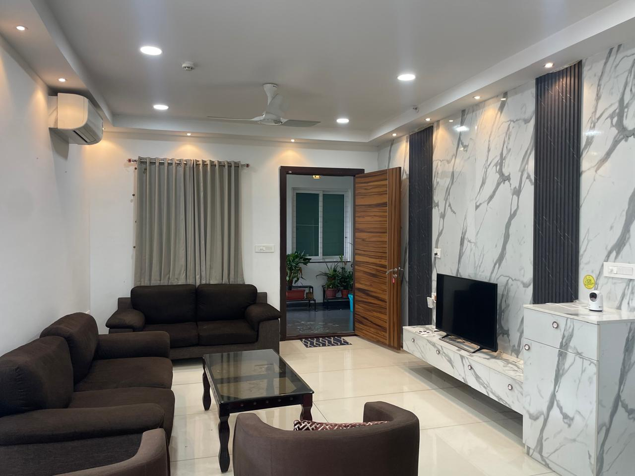 JS13_1 3bhk Semi furnished flat for rent in Narsingi | Jayaberi the summit | 75,000 Rs