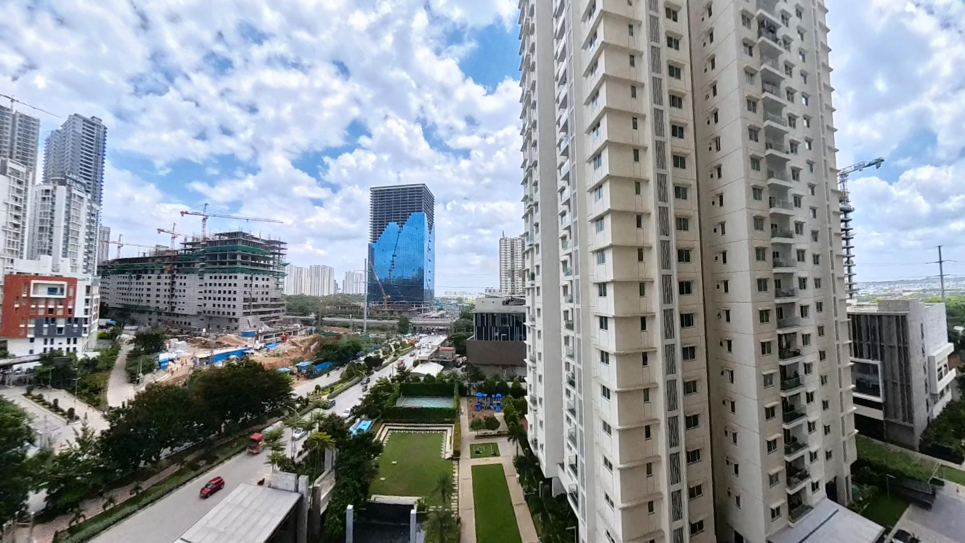 JS13_13 3bhk Semi furnished flat for rent in Narsingi | Jayaberi the summit | 75,000 Rs