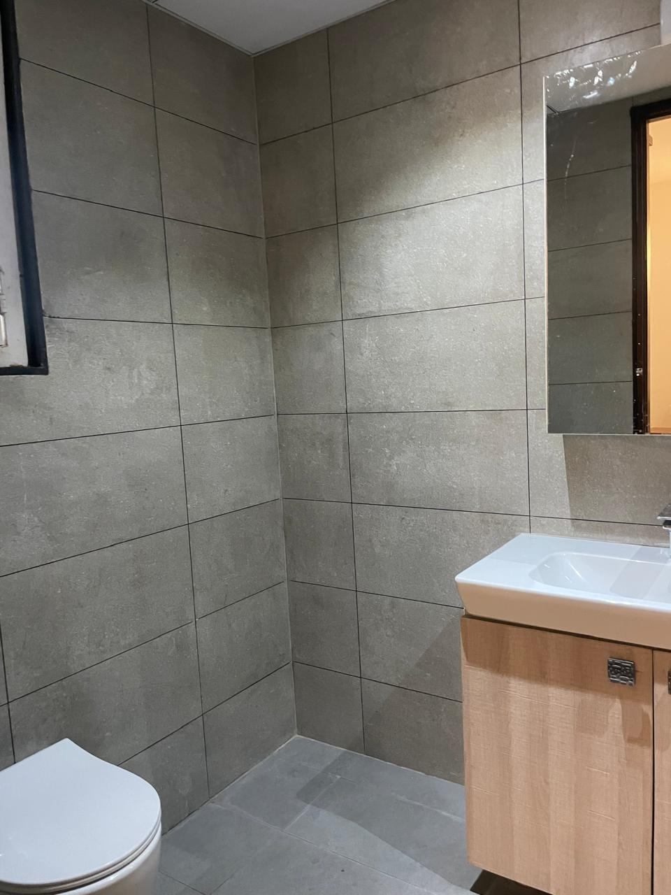 JS13_8 3bhk Semi furnished flat for rent in Narsingi | Jayaberi the summit | 75,000 Rs