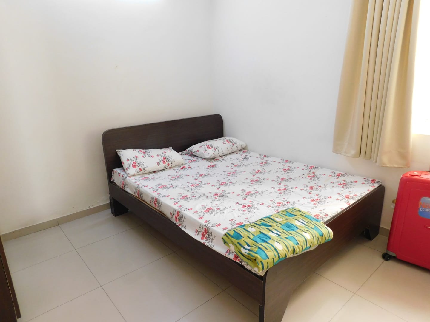 2BHK Semi-Furnished Flat for Rent in Mantri Celestia, Financial District, Hyderabad | ₹46,000