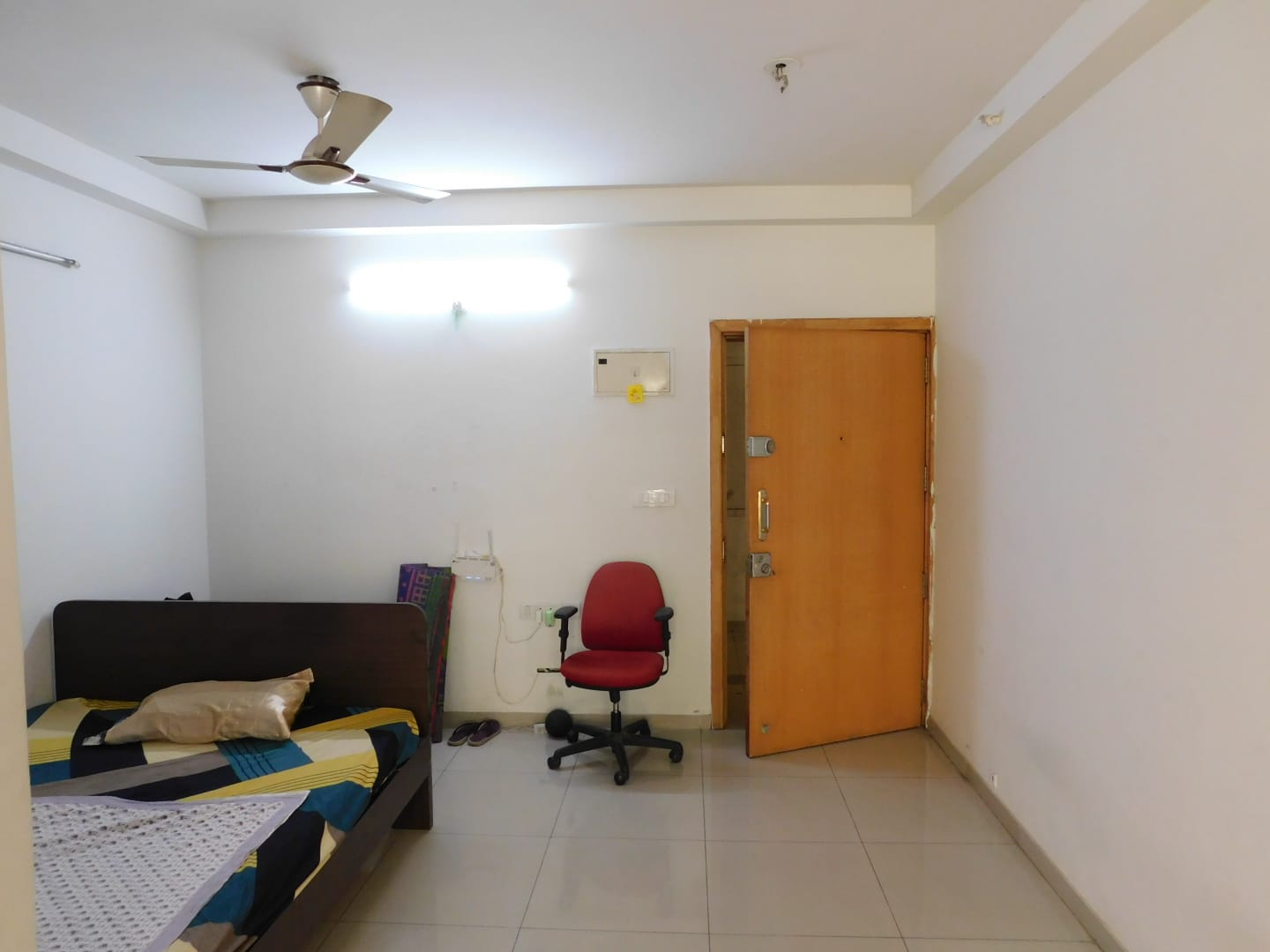 2BHK Semi-Furnished Flat for Rent in Mantri Celestia, Financial District, Hyderabad | ₹46,000