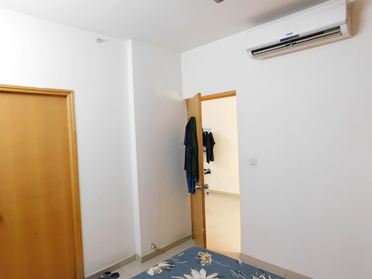 2BHK Semi-Furnished Flat for Rent in Mantri Celestia, Financial District, Hyderabad | ₹46,000