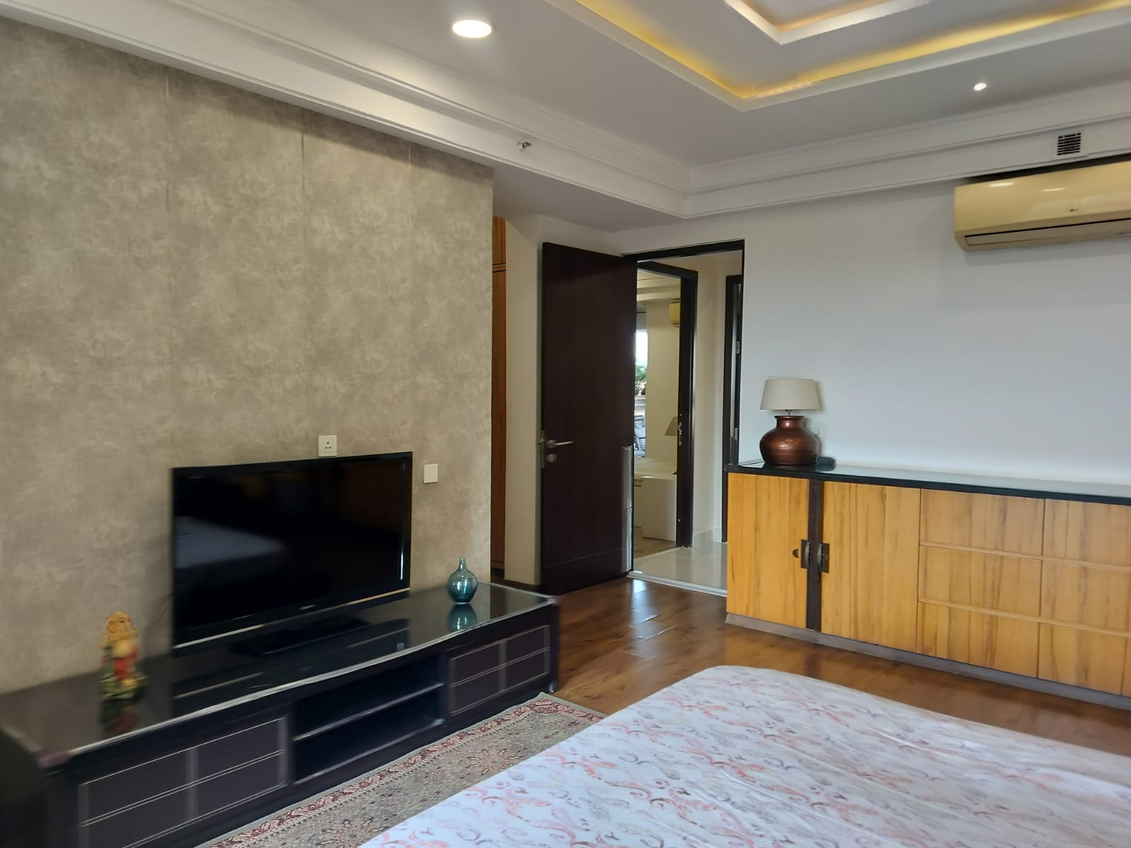 TB7_13 4BHK Fully Furnished Resale Flat for Sale in The Botanica, Gachibowli, Hyderabad | ₹6.7 Cr