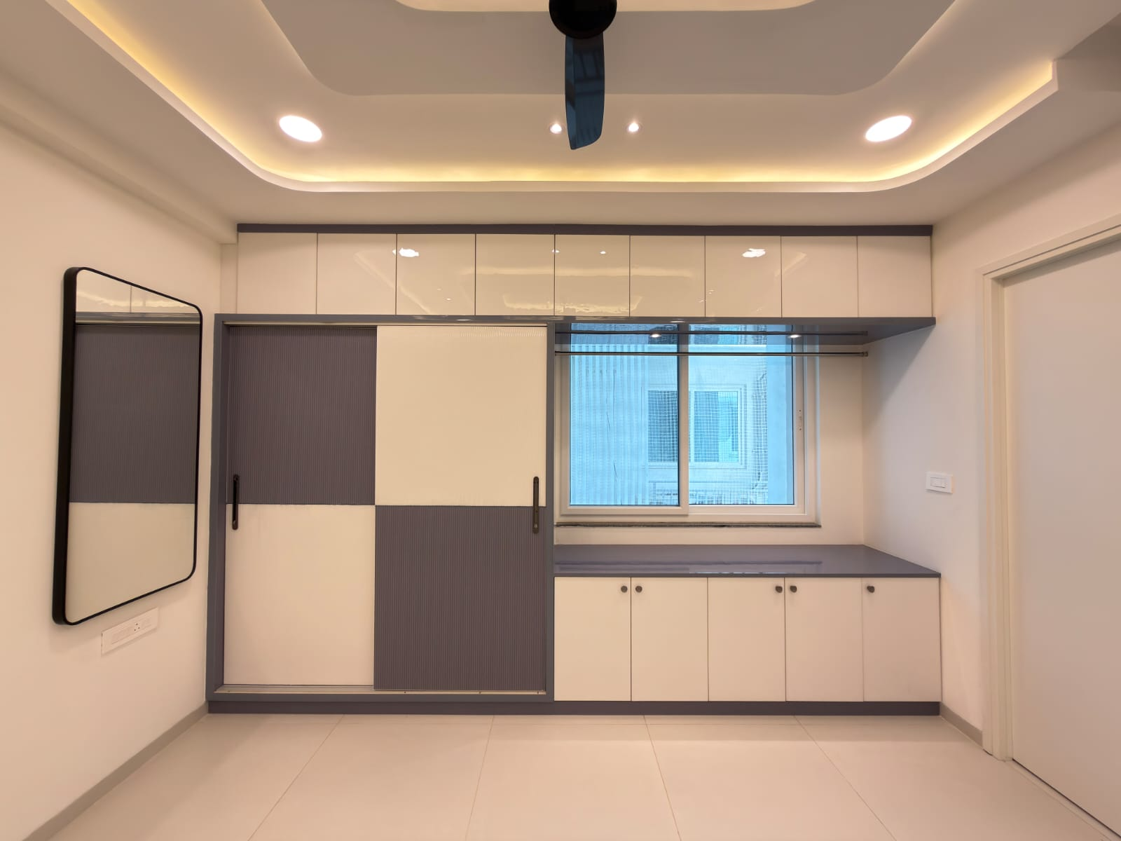 3 BHK Semi Furnished Flat for Rent in Jayabheri The Nirvana, Financial District, Hyderabad | ₹80,000