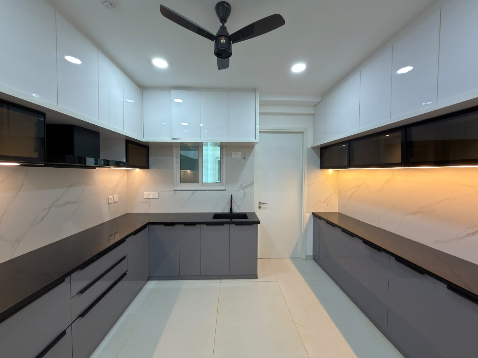 3 BHK Semi Furnished Flat for Rent in Jayabheri The Nirvana, Financial District, Hyderabad | ₹80,000